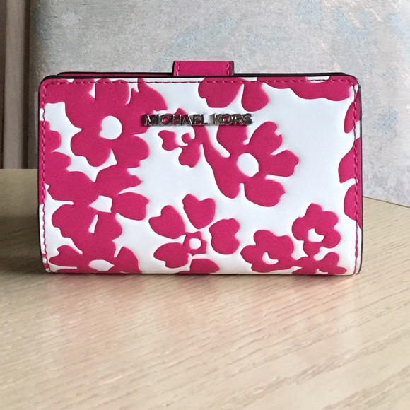 Michael Kors Dragonfruit Bifold Wallet